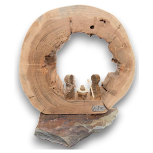 Presépio Artesanal de Madeira em Rodela de Cerejeira com Base de Pedra | StellaXXI(322) Series frente sem bg 1