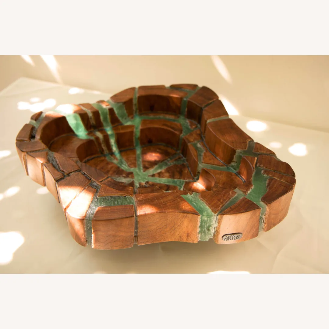 Centro de Mesa em Madeira de Acácia com Resina Epoxy cima frente