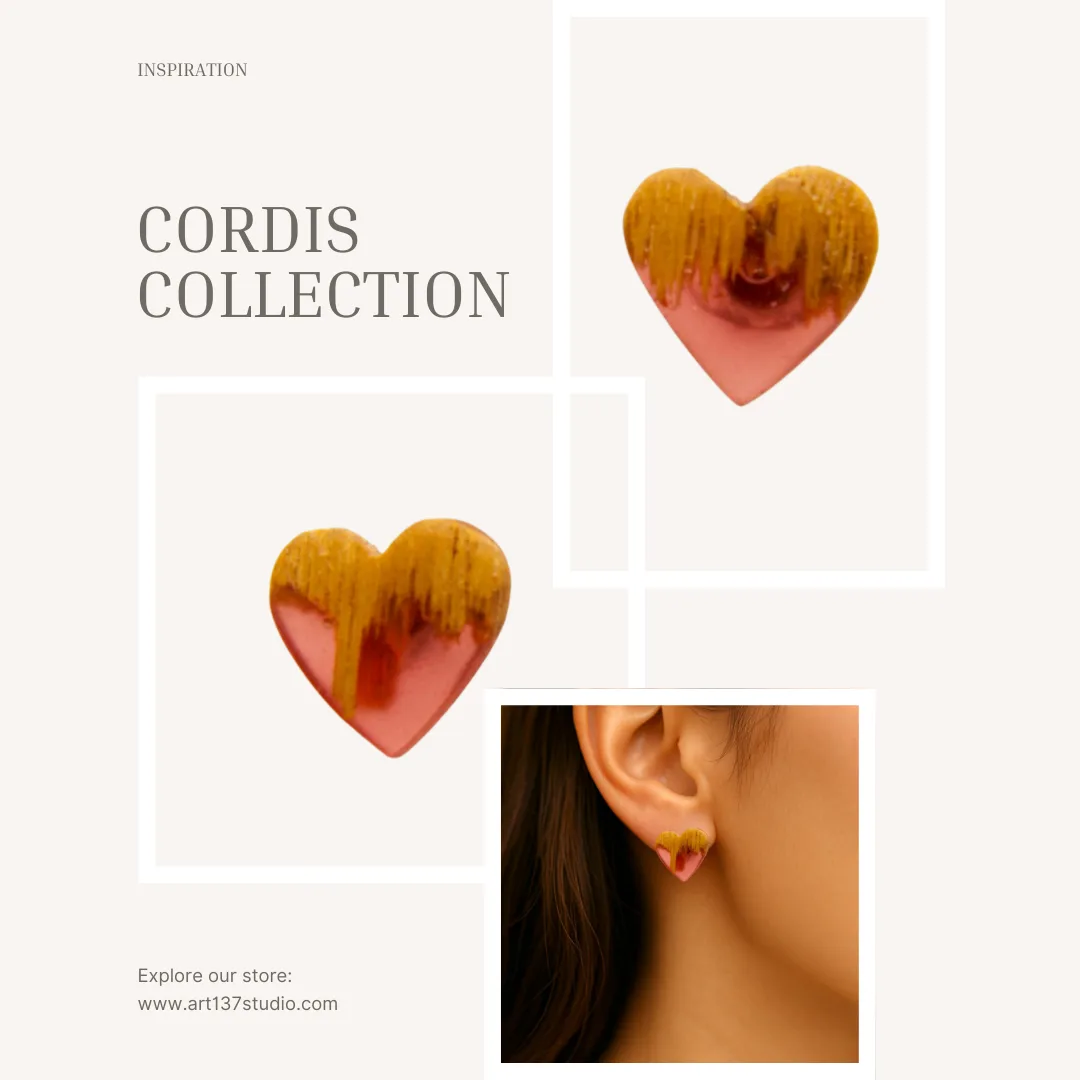 Montagem da Cordis Collection com brincos coração em madeira de castanho e resina coral, incluindo foto com modelo.