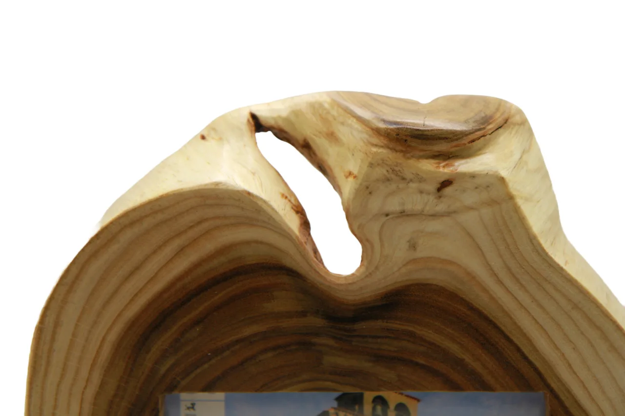 Moldura Decorativa de Madeira de Acácia Artesanal  cima