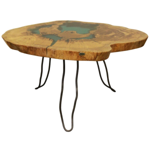 Mesa de Centro em Madeira de Carvalho e Resina Verde – Design único quadrado