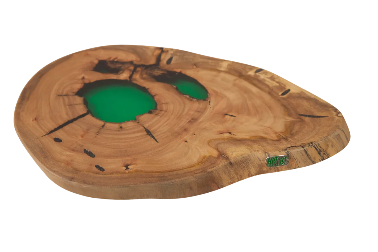 Tábua de Eucalipto com Resina – Para Decorar ou Servir cima