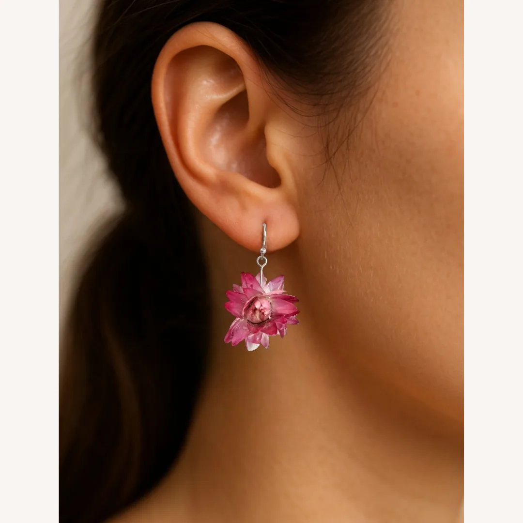 Pair of Natural Pink Resin Flower Earrings for brunettes