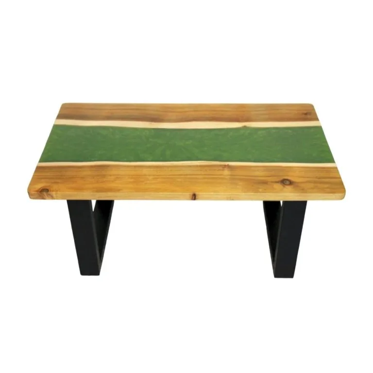 Mesa de centro em madeira de acácia com resina verde e pés em metal preto